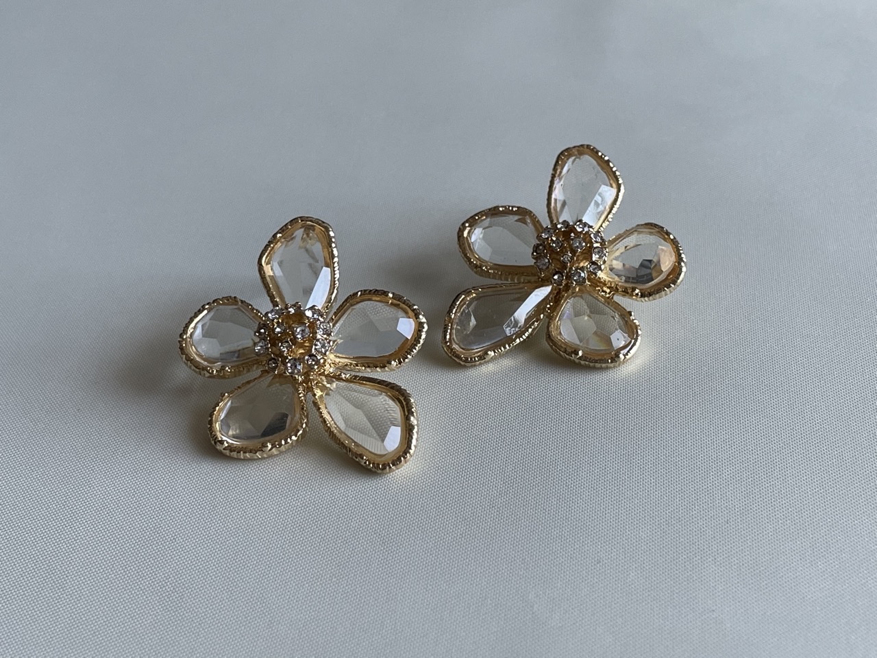 clear flower pierce【A-37】